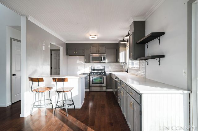 746 Hardwick Street Se, City Of Kentwood, MI 49548