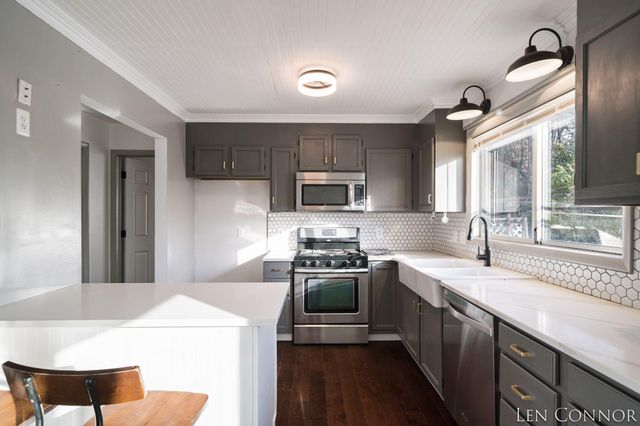 746 Hardwick Street Se, City Of Kentwood, MI 49548