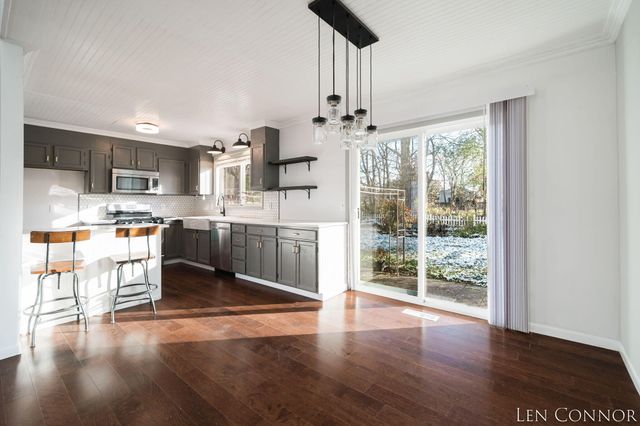 746 Hardwick Street Se, City Of Kentwood, MI 49548