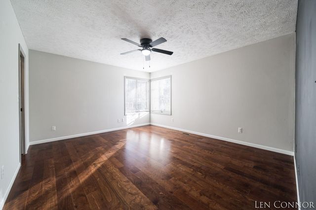 746 Hardwick Street Se, City Of Kentwood, MI 49548