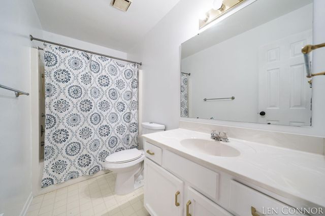 746 Hardwick Street Se, City Of Kentwood, MI 49548