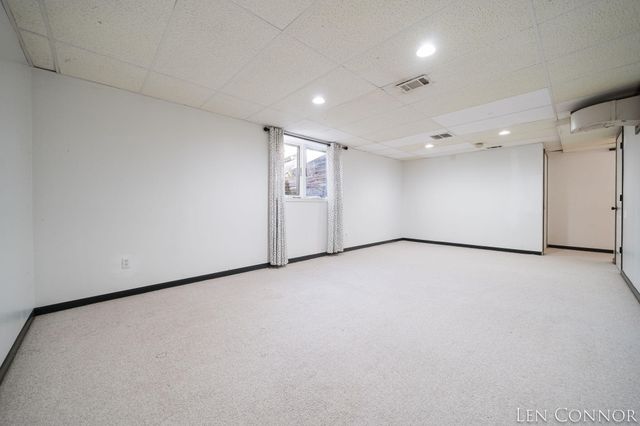 746 Hardwick Street Se, City Of Kentwood, MI 49548