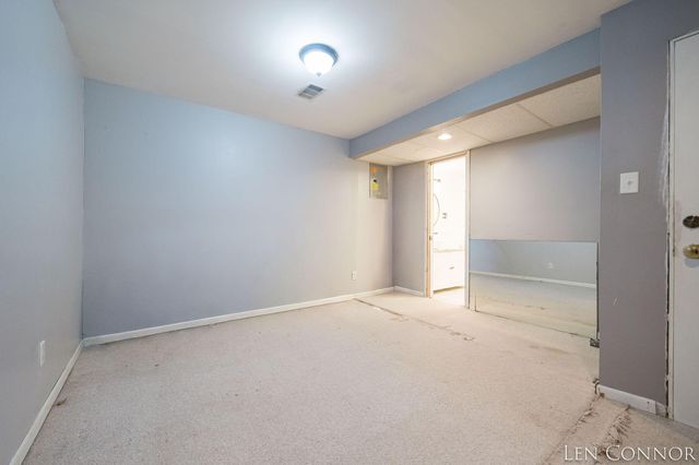 746 Hardwick Street Se, City Of Kentwood, MI 49548