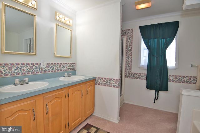 1138 12TH AVE, Wilmington, DE 19808