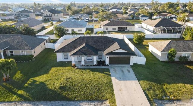 328 SW 19th TER, Cape Coral, FL 33991