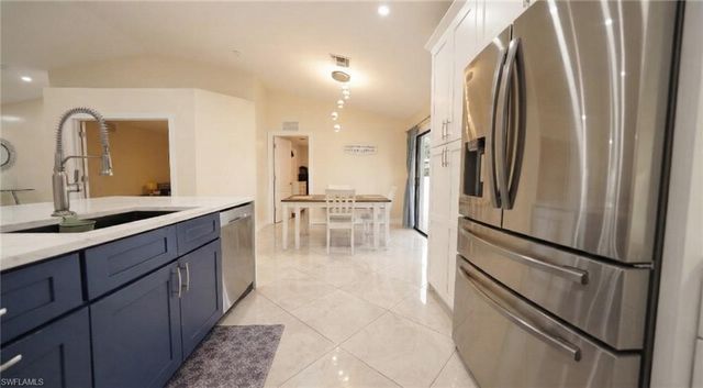 328 SW 19th TER, Cape Coral, FL 33991