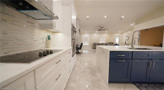 328 SW 19th TER, Cape Coral, FL 33991