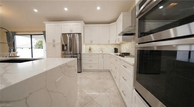 328 SW 19th TER, Cape Coral, FL 33991