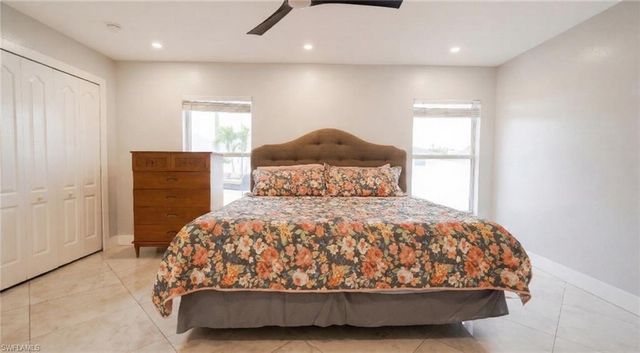 328 SW 19th TER, Cape Coral, FL 33991