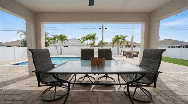 328 SW 19th TER, Cape Coral, FL 33991