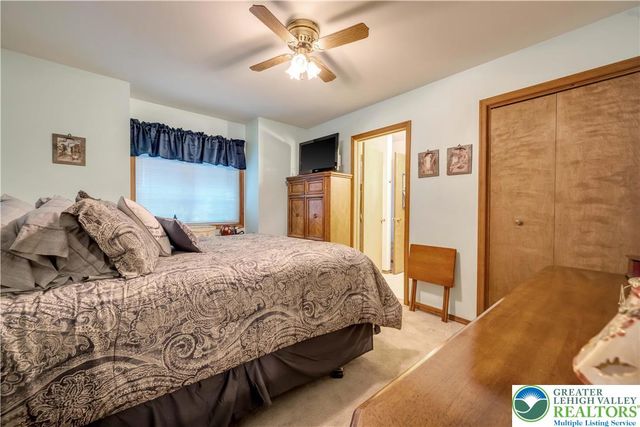 114 Brentwood Drive, Lehman Twp, PA 18324