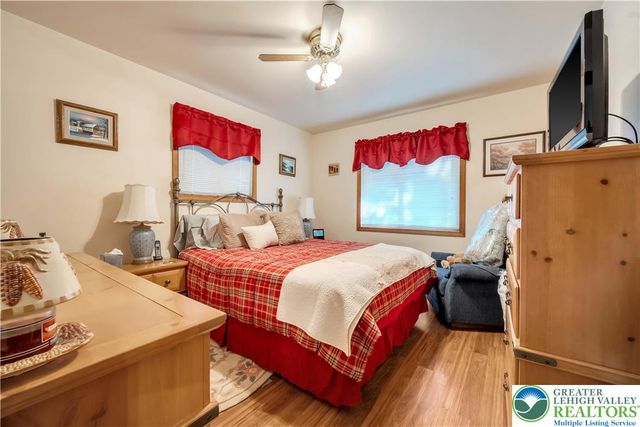 114 Brentwood Drive, Lehman Twp, PA 18324