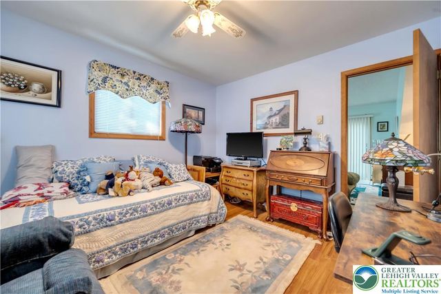 114 Brentwood Drive, Lehman Twp, PA 18324