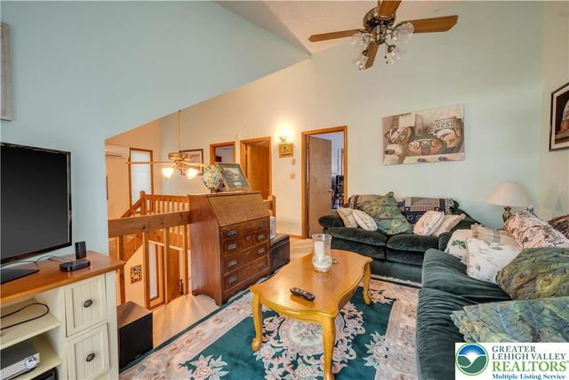 114 Brentwood Drive, Lehman Twp, PA 18324