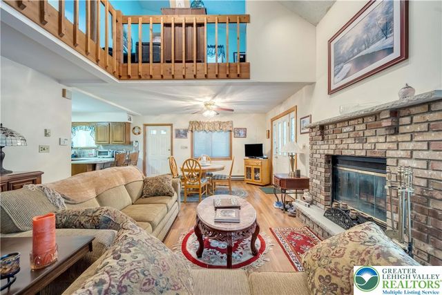 114 Brentwood Drive, Lehman Twp, PA 18324