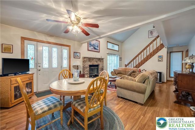 114 Brentwood Drive, Lehman Twp, PA 18324