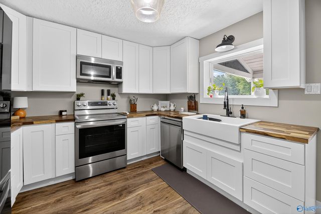 56 Leeth Gap Cutoff Road, Boaz, AL 35956