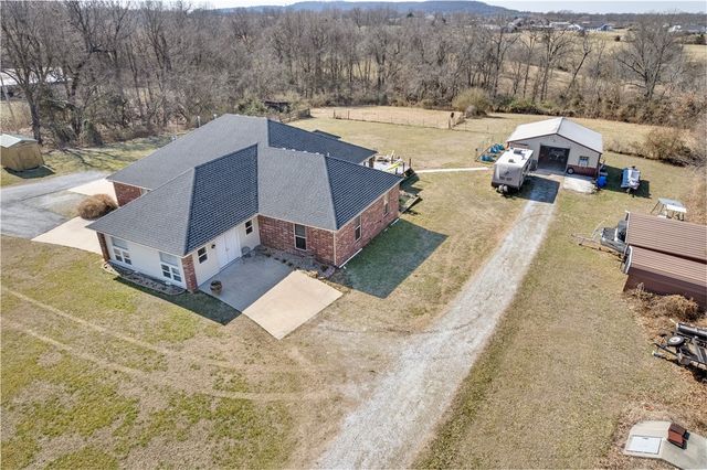 5786 Ervin McGarrah Road, Lowell, AR 72745