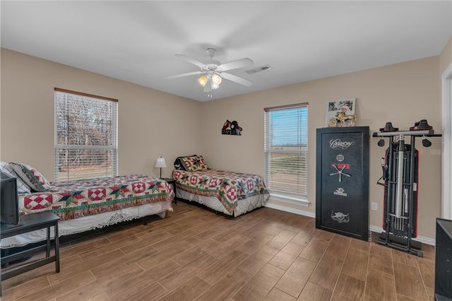 5786 Ervin McGarrah Road, Lowell, AR 72745