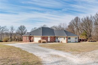 5786 Ervin McGarrah Road, Lowell, AR 72745