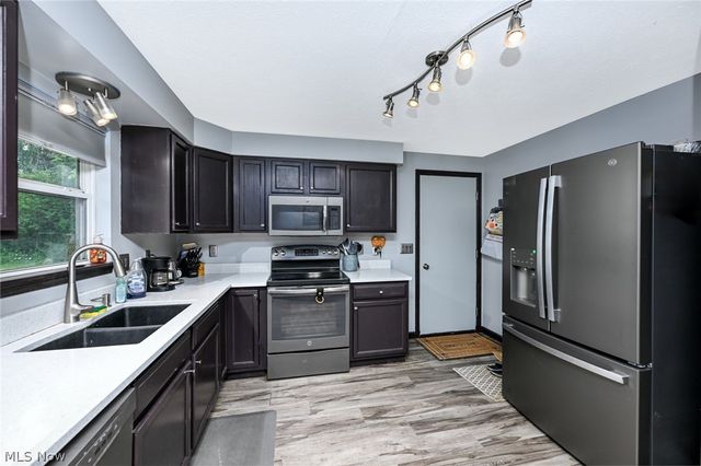 2609 Erhart Road, Medina, OH 44280