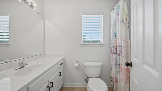 8450 Bay Run Drive, Hixson, TN 37343