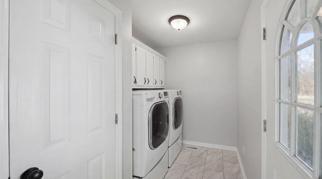 8450 Bay Run Drive, Hixson, TN 37343