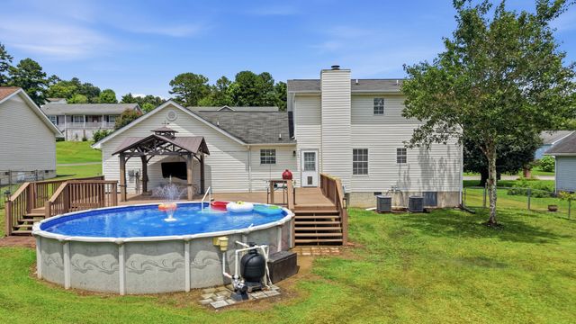 8450 Bay Run Drive, Hixson, TN 37343