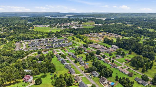 8450 Bay Run Drive, Hixson, TN 37343