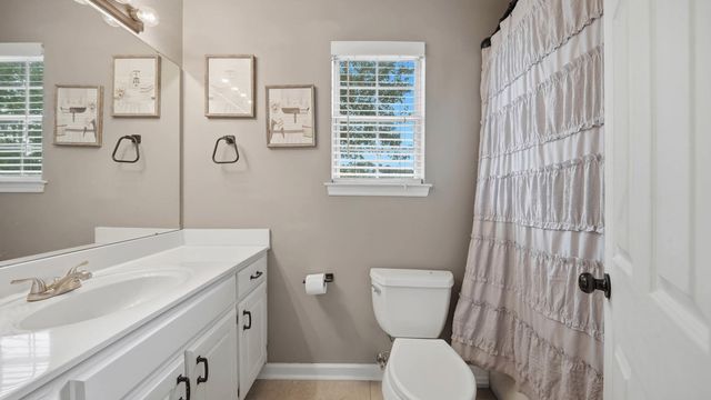 8450 Bay Run Drive, Hixson, TN 37343