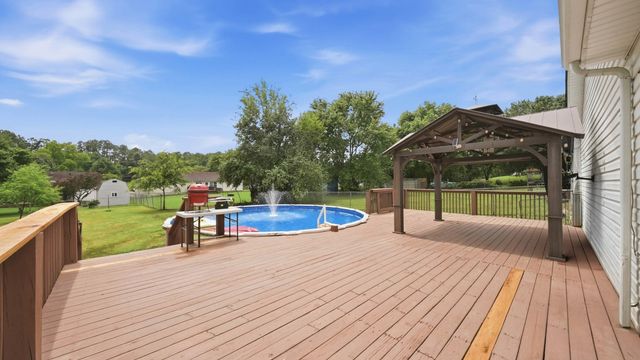 8450 Bay Run Drive, Hixson, TN 37343
