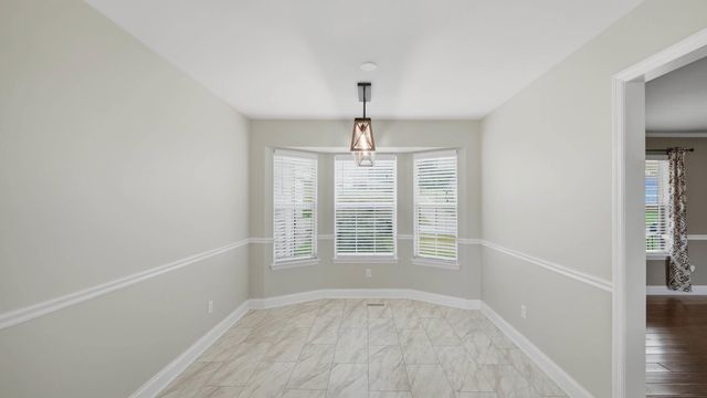 8450 Bay Run Drive, Hixson, TN 37343