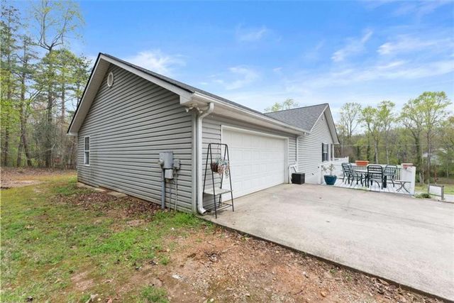 104 View Street, Clarkesville, GA 30523