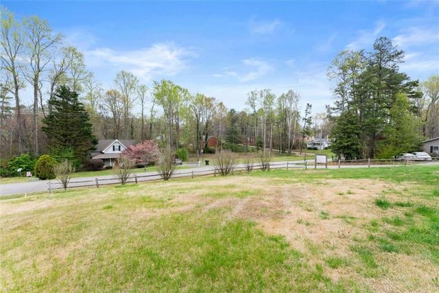 104 View Street, Clarkesville, GA 30523