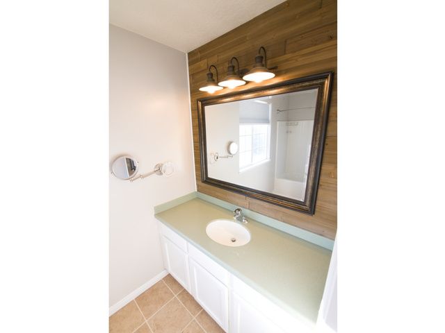 8727 S BLACK DIAMOND CV, West Jordan, UT 84081