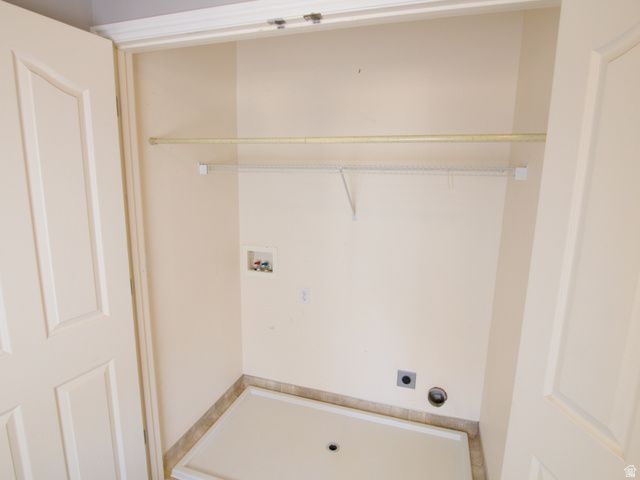 8727 S BLACK DIAMOND CV, West Jordan, UT 84081