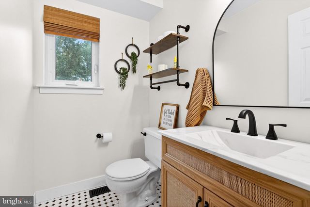 980 CRIMSON LN, Pottstown, PA 19464