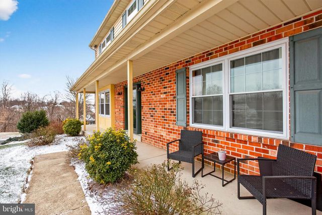 980 CRIMSON LN, Pottstown, PA 19464