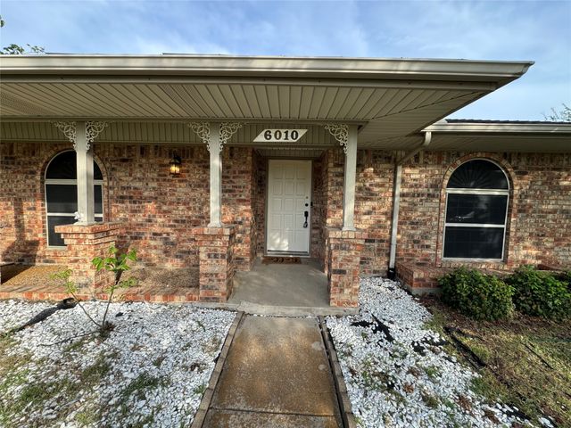 6010 Fawn Valley Lane, Rowlett, TX 75089