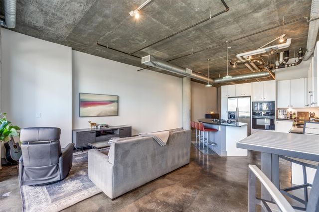 311 W 5th ST 704, Austin, TX 78701
