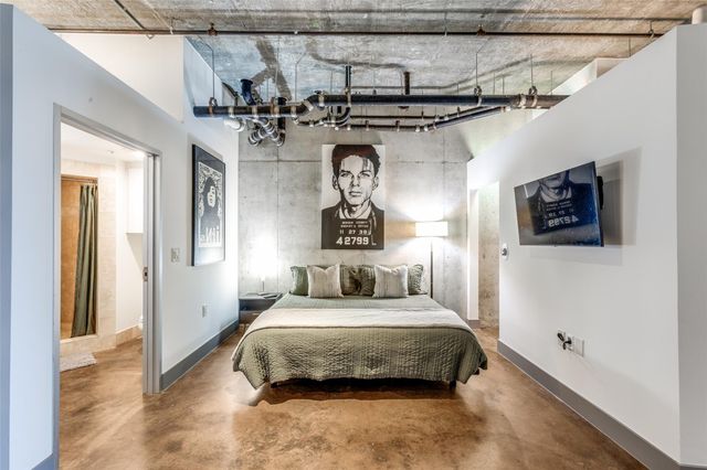 311 W 5th ST 704, Austin, TX 78701