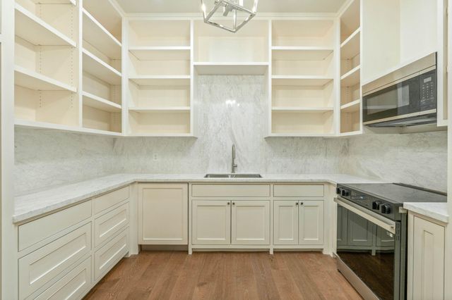 7248 Red Oak Grove Road, Montgomery, TX 77316