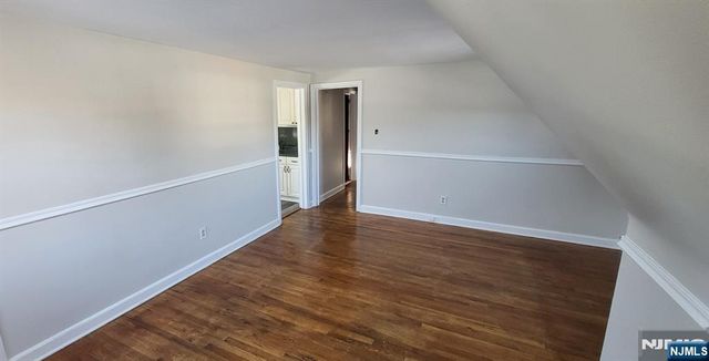 689 Godwin Avenue 2, Midland Park, NJ 07432