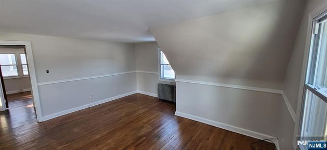 689 Godwin Avenue 2, Midland Park, NJ 07432