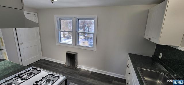 689 Godwin Avenue 2, Midland Park, NJ 07432