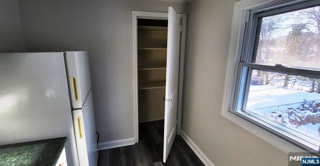 689 Godwin Avenue 2, Midland Park, NJ 07432