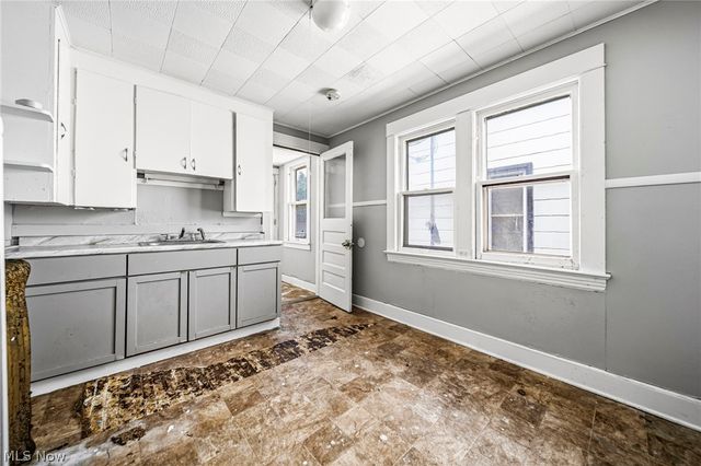 9512 Easton Avenue, Cleveland, OH 44104