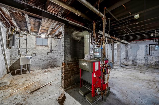9512 Easton Avenue, Cleveland, OH 44104