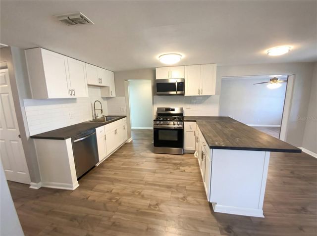 8632 94TH STREET, Seminole, FL 33777