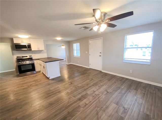 8632 94TH STREET, Seminole, FL 33777